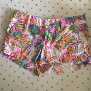 Lily Pulitzer shorts size 6